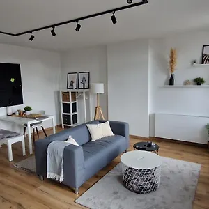 https://rimbaud-10.hotelsantwerp.net